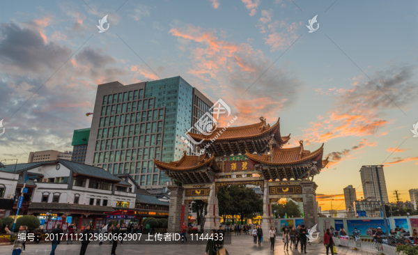 金馬碧雞坊