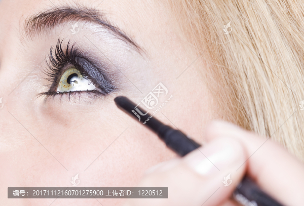 女人