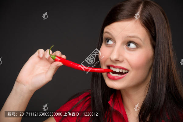 女人