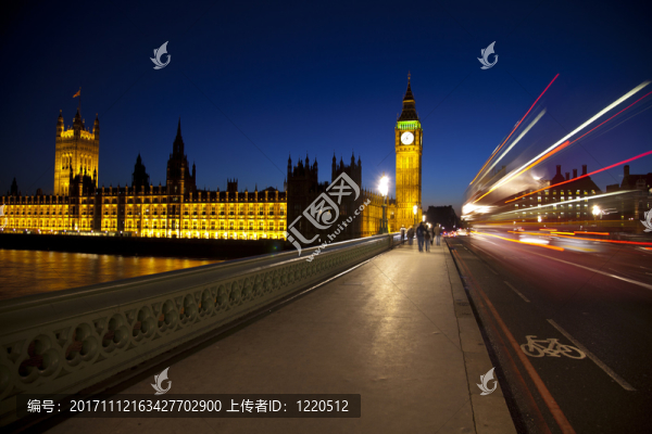 旅行