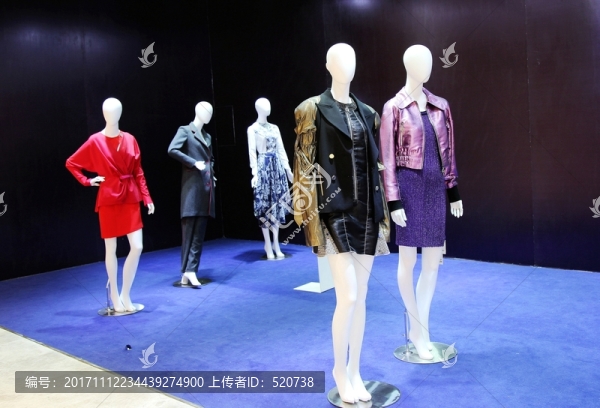 商場(chǎng),展架,展示,服裝