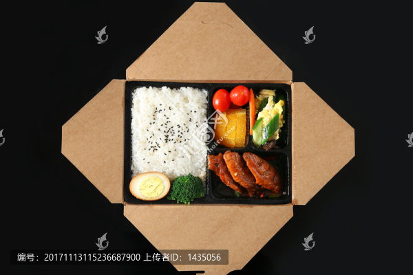 雞中翅飯