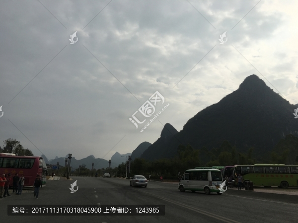 山峰