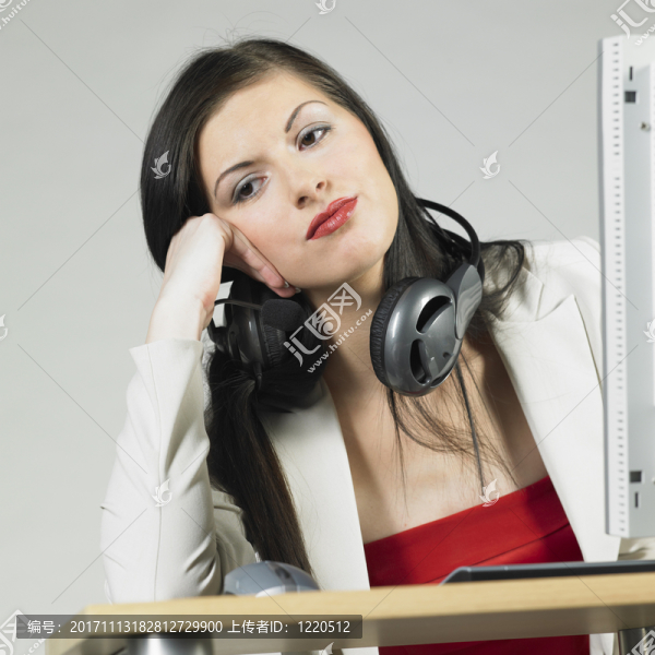 女人