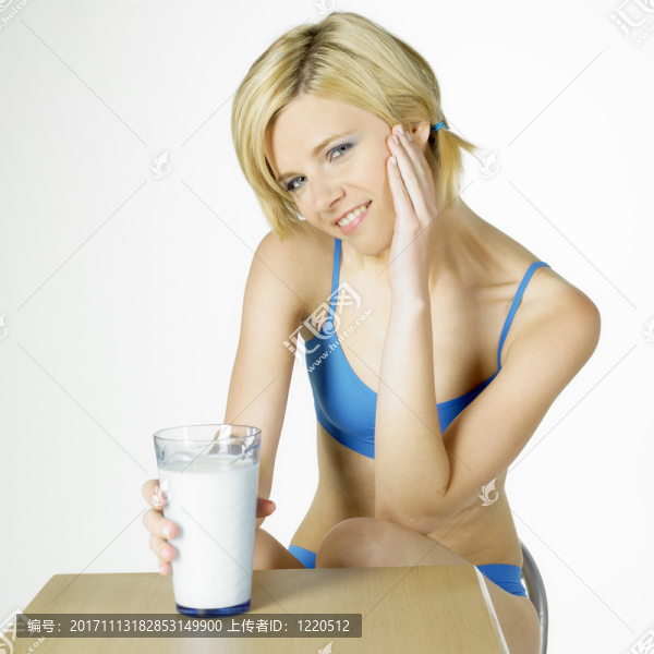 女人