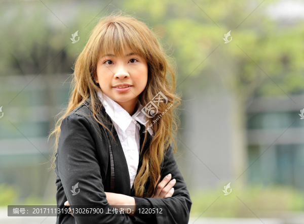 女人