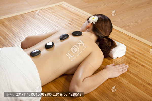 女人