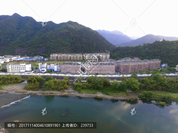 秋浦河畔
