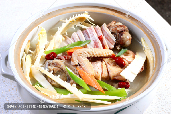 老鴨扁尖煲