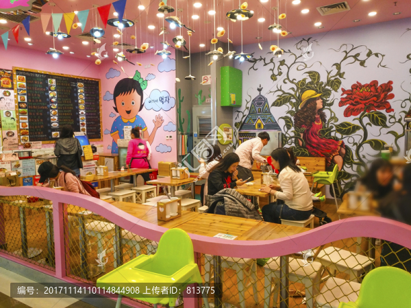 卡通餐廳