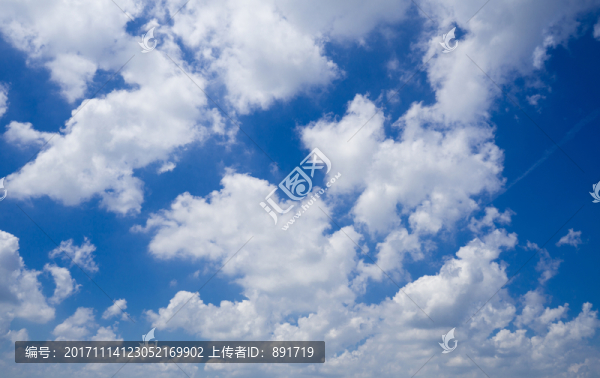 藍(lán)天白云