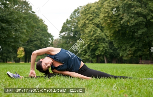 女人