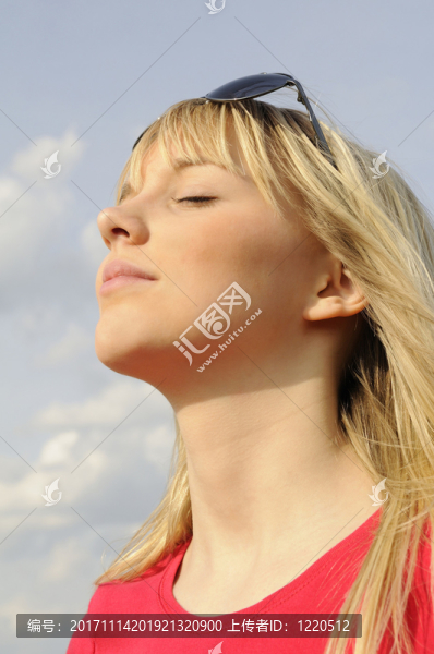女人