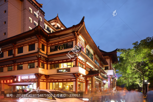 西安城隍夜景,西安商業(yè)街夜景