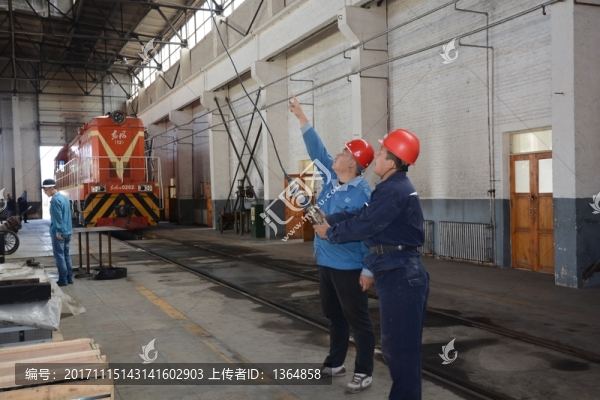 檢修機(jī)車