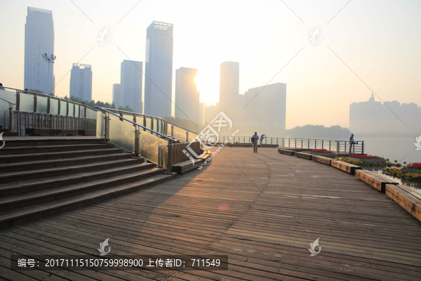 合肥天鵝湖日出