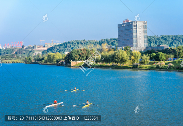 濕地公園湖泊皮劃艇訓練