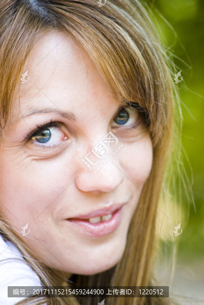 女人