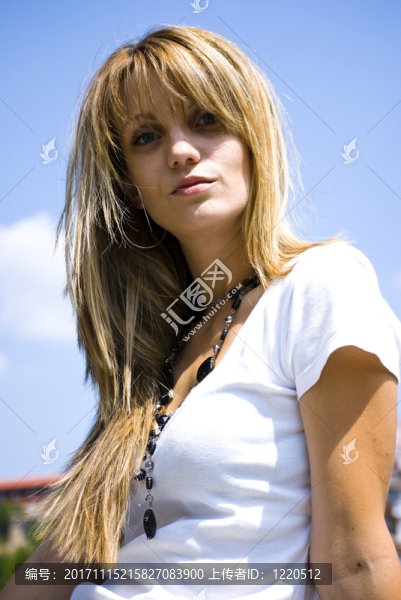 女人