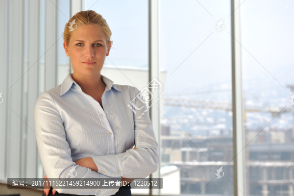 女人
