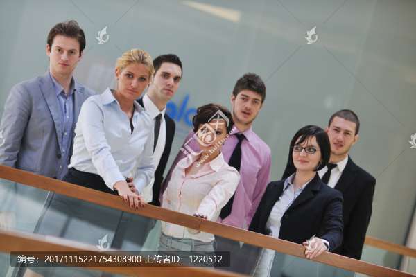 女人