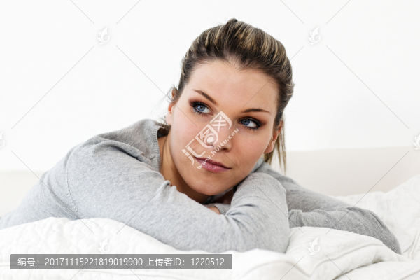 女人