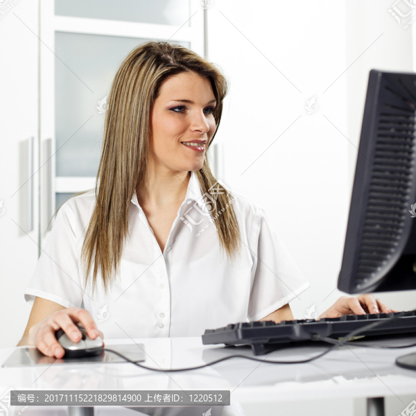 女人