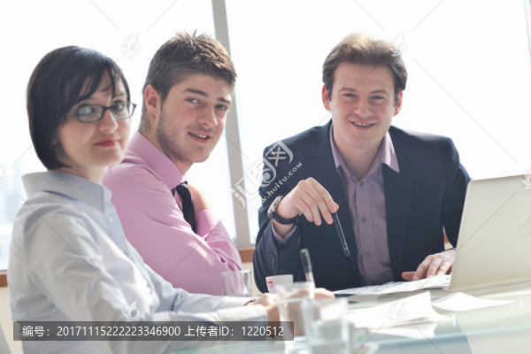 女人