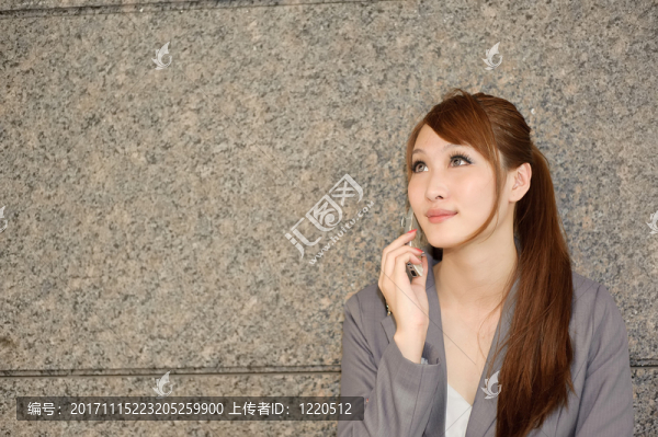 女人