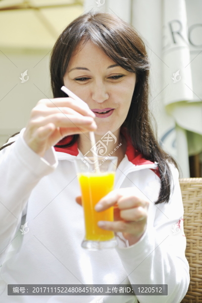 女人