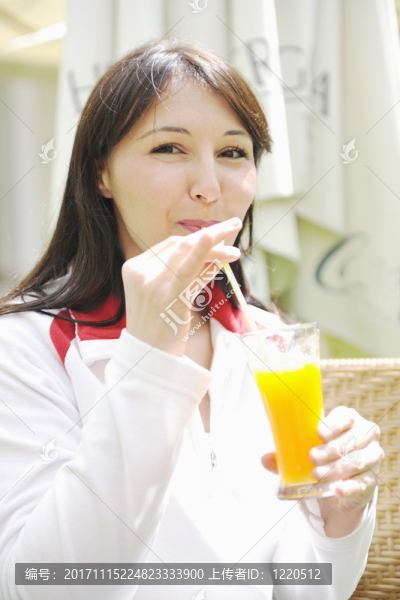 女人