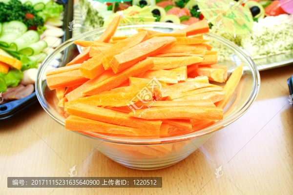 緊密的