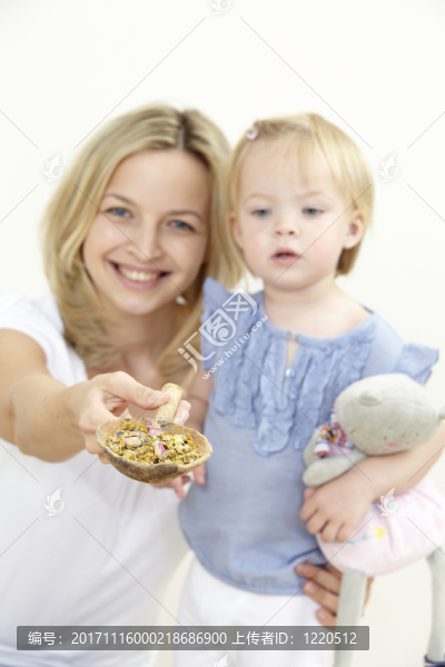 母親和女兒與巴赫花