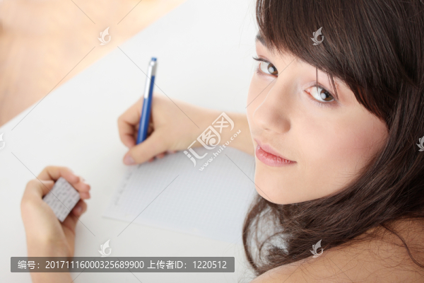 女人
