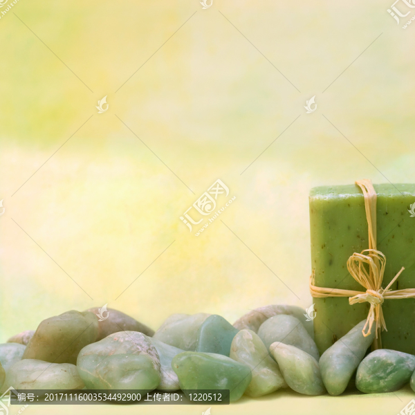 與草本肥皂和石頭的健康