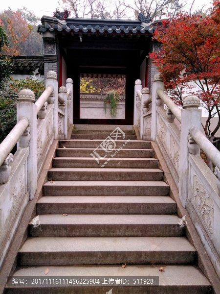 棲霞山之秋
