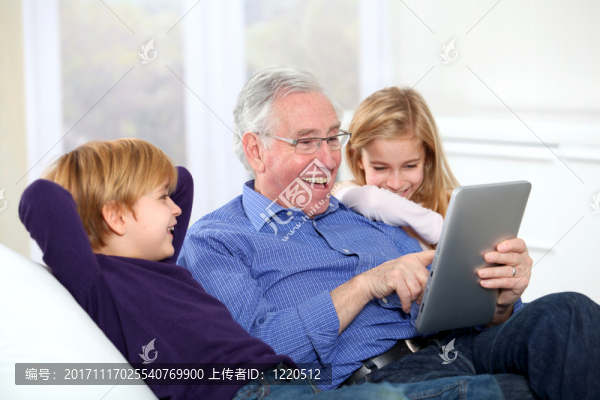 笑-匯圖網(wǎng) www.fosd68.com 笑