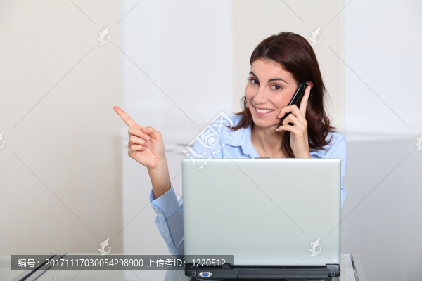 女人