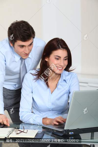 女人