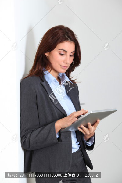女人