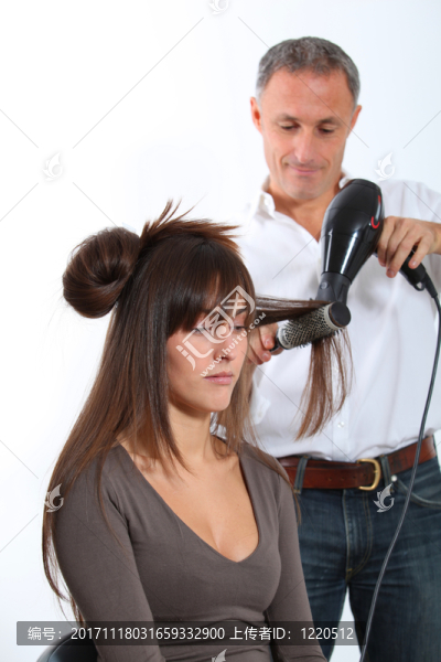 女人