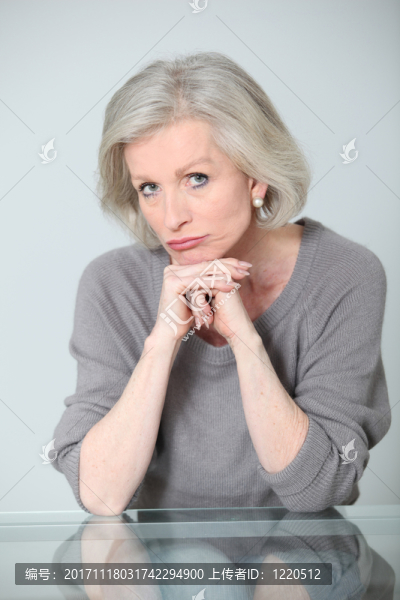 女人