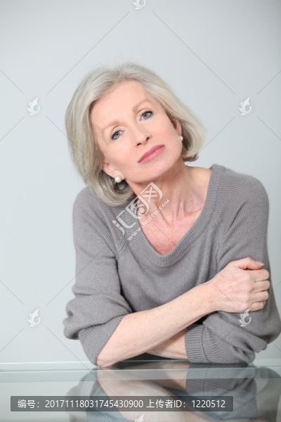 女人