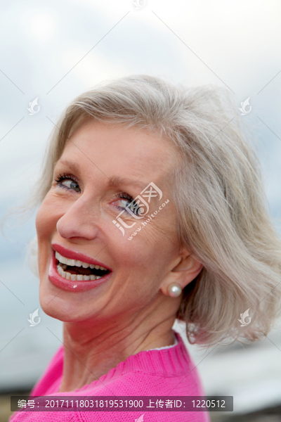 女人