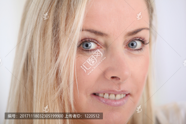 女人