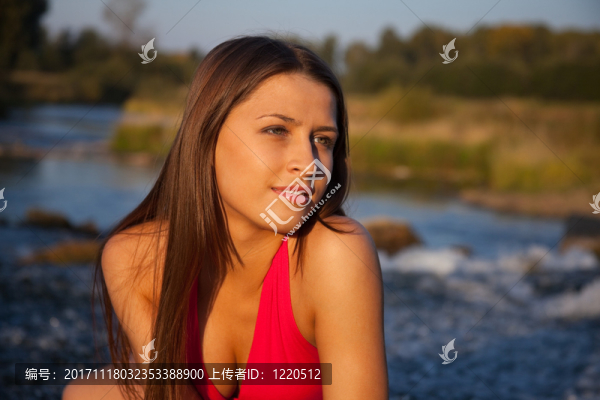 女人