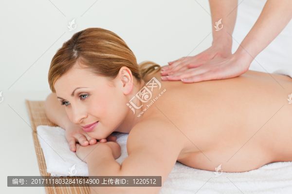 女人