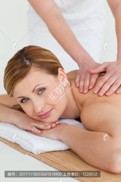 女人
