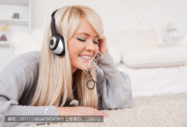 女人