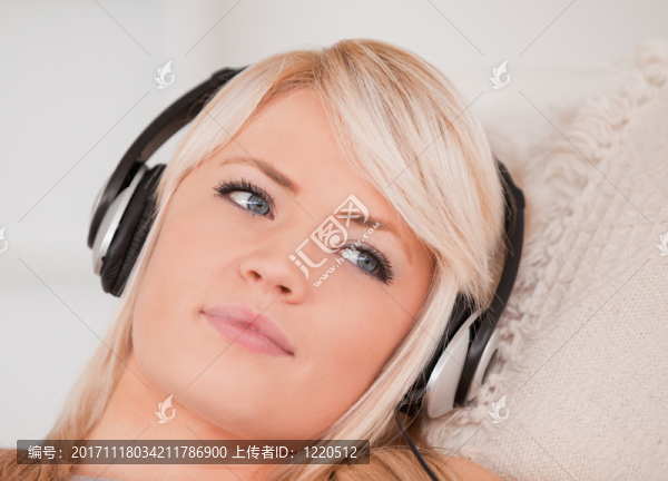 女人
